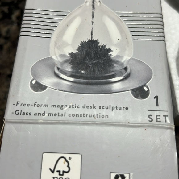 Magnetic Sand timer NIB - Picture 2 of 4